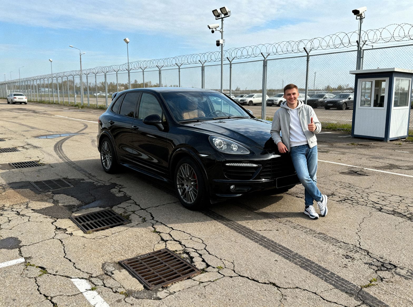 История успеха: как мы пригнали Porsche Cayenne за 10 дней